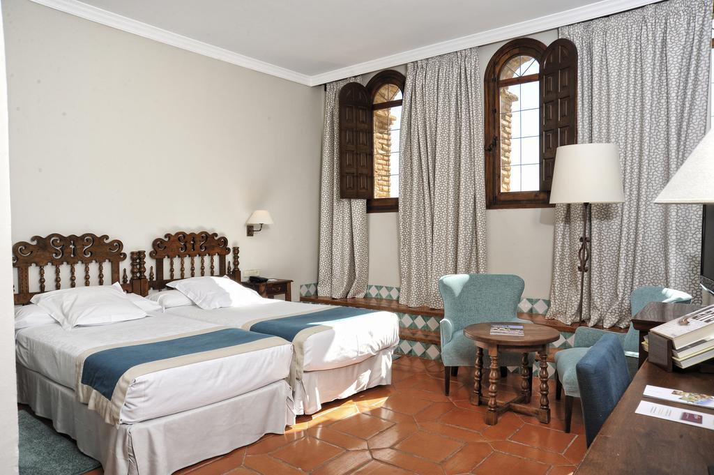 Parador De Alcañiz Exterior foto