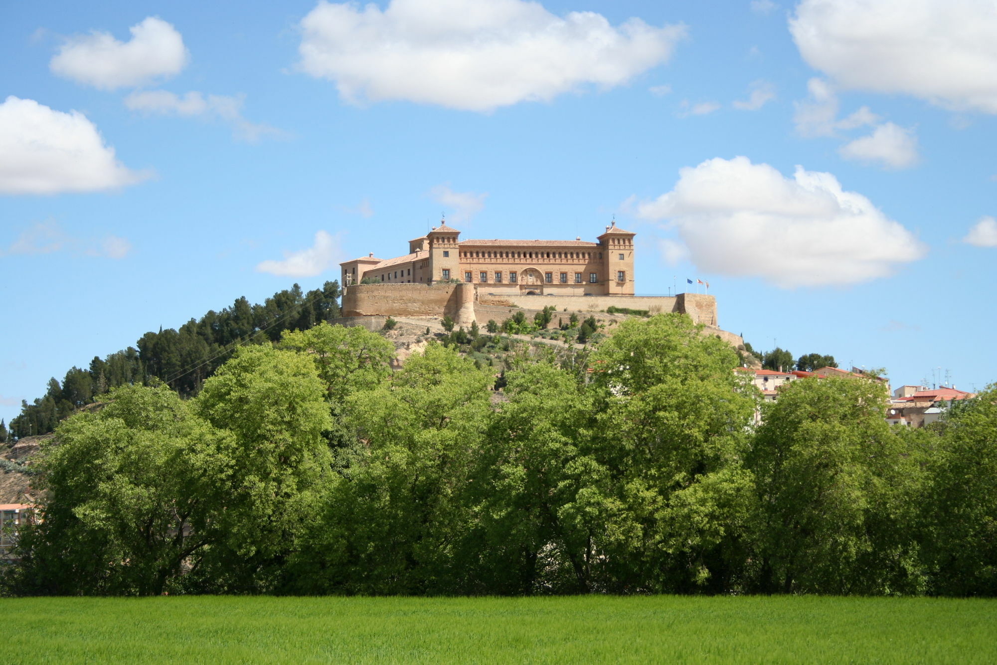Parador De Alcañiz Exterior foto